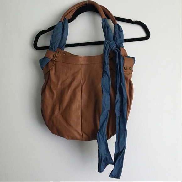 American Rag Handbags - 5/$25 American rag bag